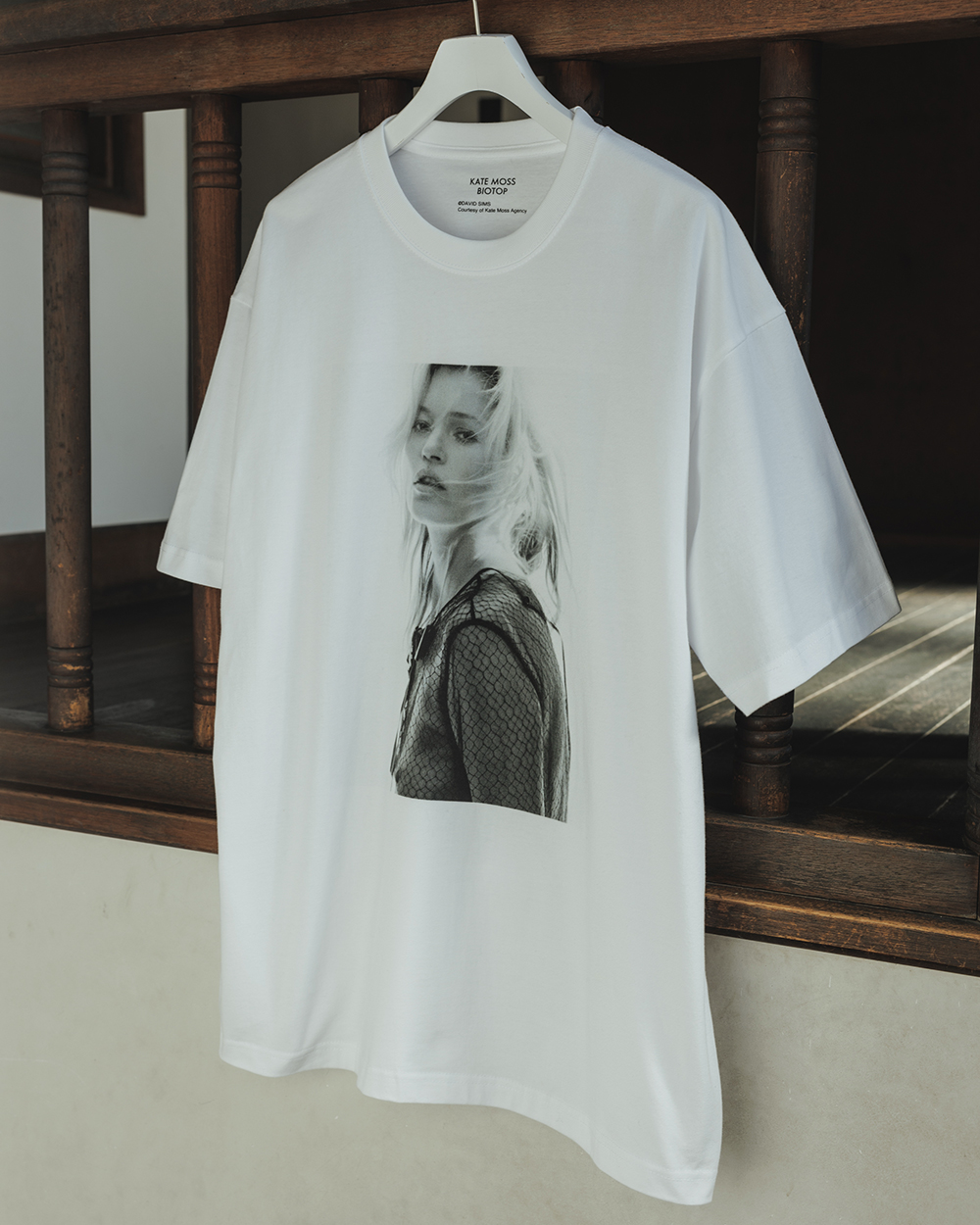 摄影师 David Sims 联名 BIOTOP，推出凯特摩丝T恤缩略图