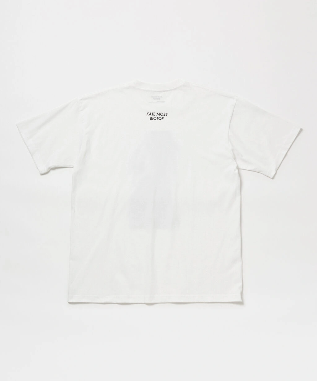 摄影师 David Sims 联名 BIOTOP,推出凯特摩丝T恤插图7 摄影师 David Sims 联名 BIOTOP,推出凯特摩丝T恤插图7