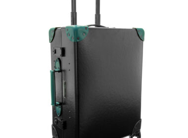 Globe-Trotter 联名阿斯顿·马丁·阿美石油F1®第三款登机箱缩略图