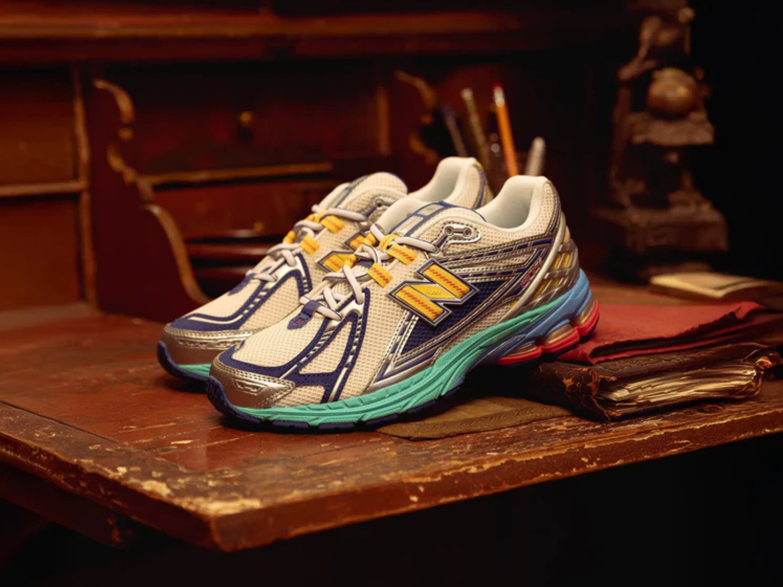 华盛顿潮店 DTLR 联名 New Balance 1906R 将于发售缩略图